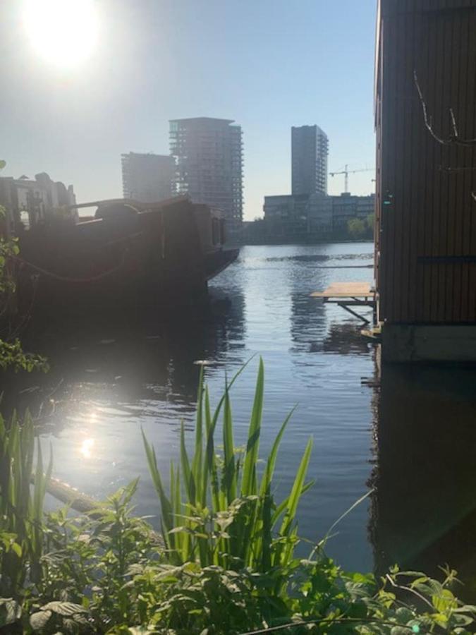 Beautiful Amstel Houseboat Apartman Amszterdam Kültér fotó